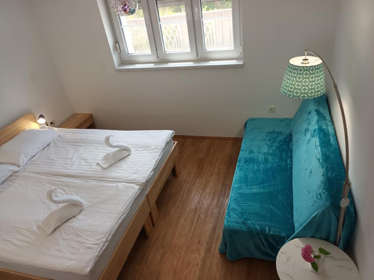 Accommodation Baron Ljubljana Bagian luar foto